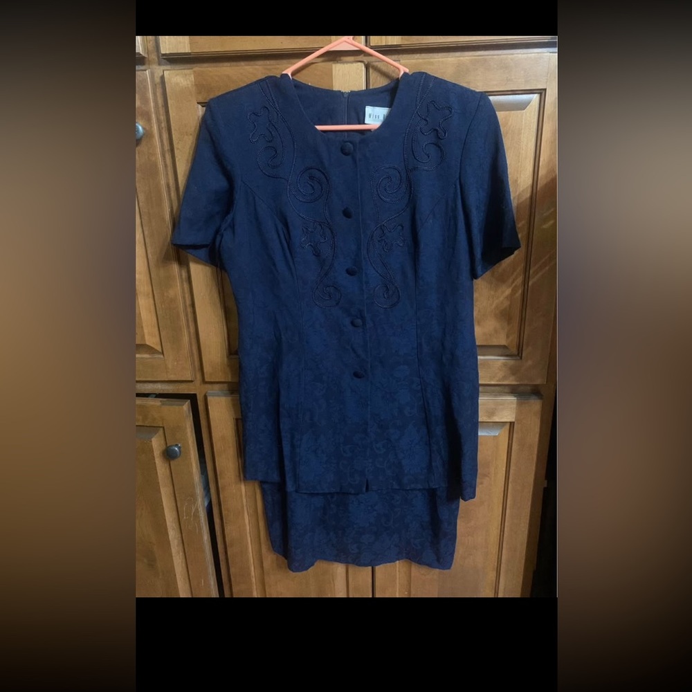 Elegant Navy Blue Dress with Embroidered Details